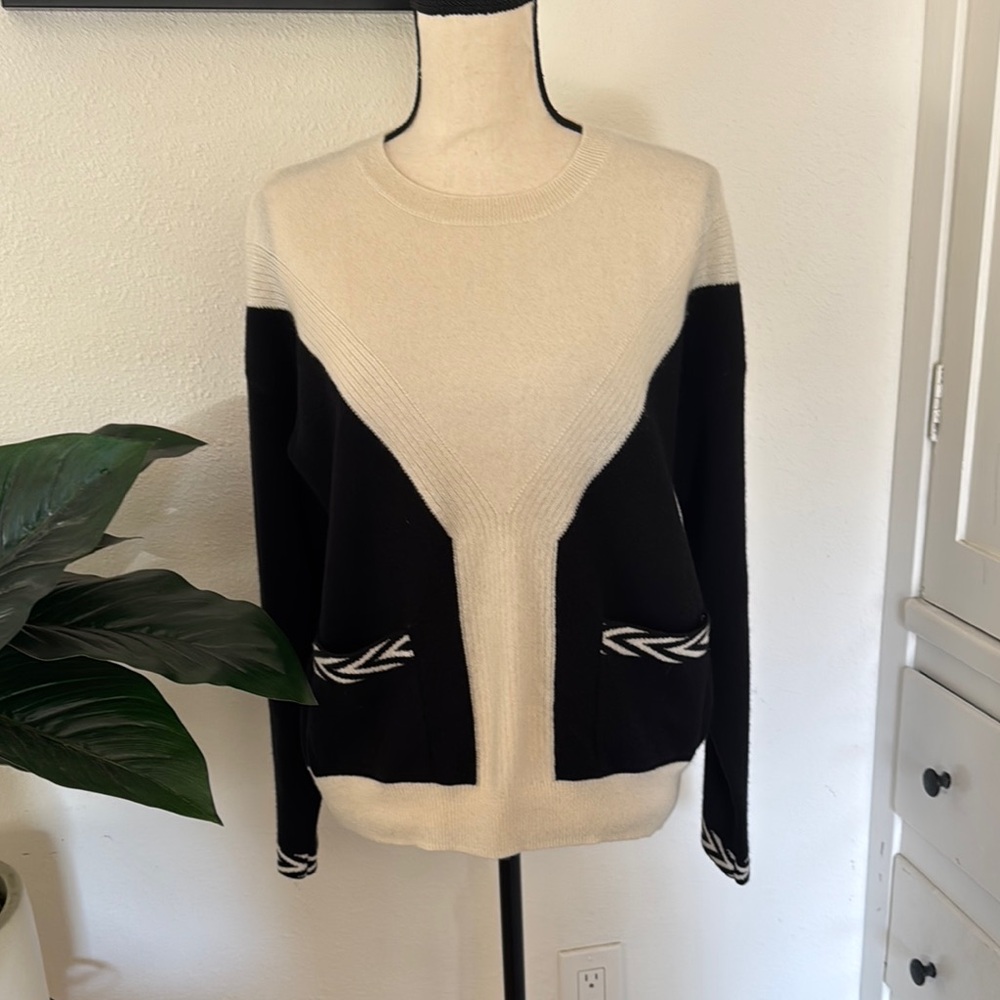 Kier + J Black and Cream cashmere Women's Sweater